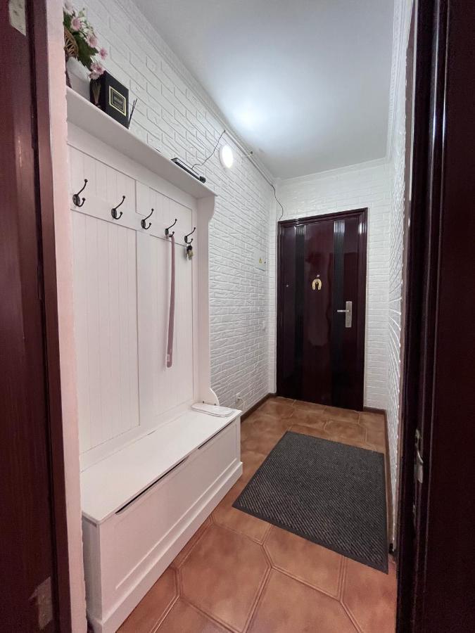 парк-апартаменти: двокімнатний люкс зі смарт-тв Apartment Kryvyi Rih
